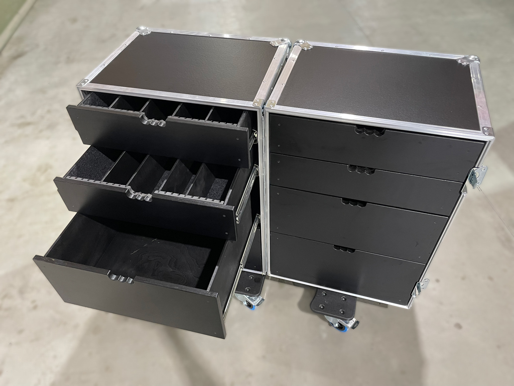 3.-Dutycases_actie_ladencase_dubbel_open_2 Dutycases_flightcases_standaard_Ladencase_10vdg
